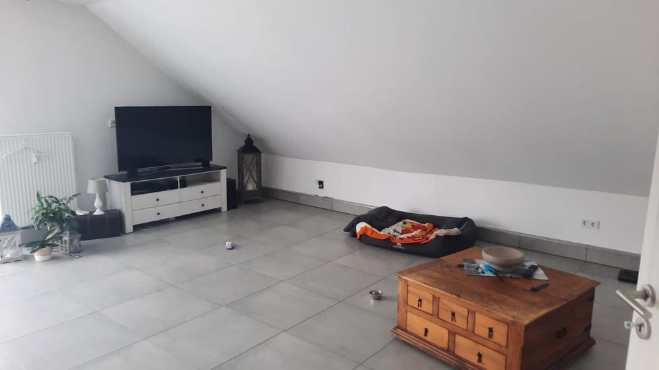 Dachgeschoßwohnung Hundsangen - 2 Zimmer, 85 m&sup2;, 1.000&euro; | Angebot:25787775