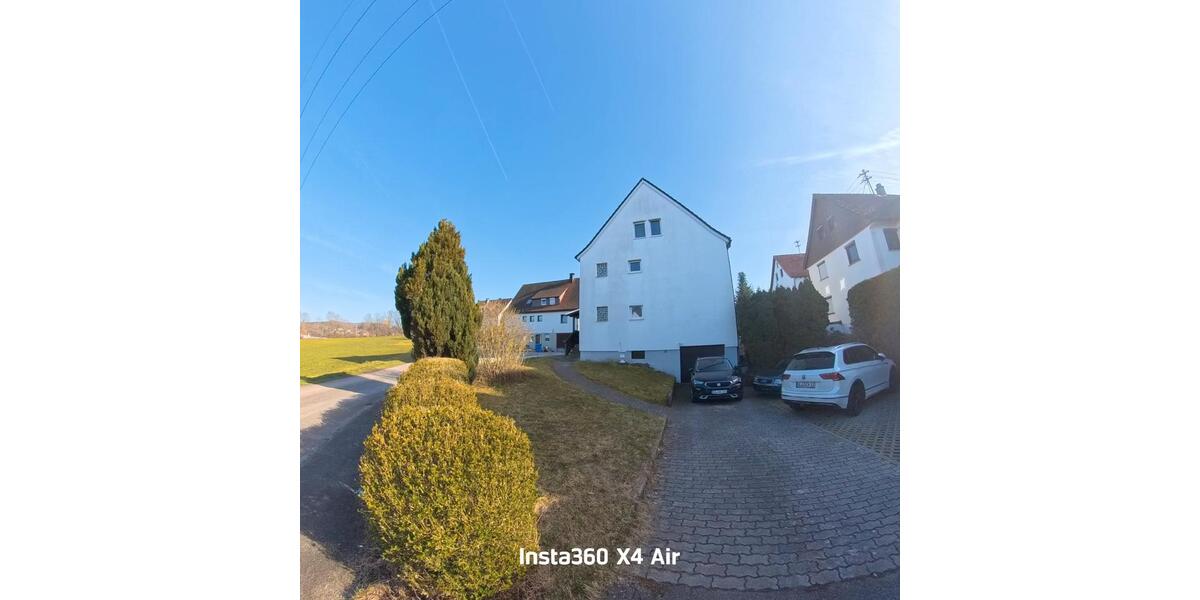 Dachgeschoßwohnung Ellwangen (Jagst) - 4 Zimmer, 80 m&sup2;, 790&euro; | Angebot:26679245