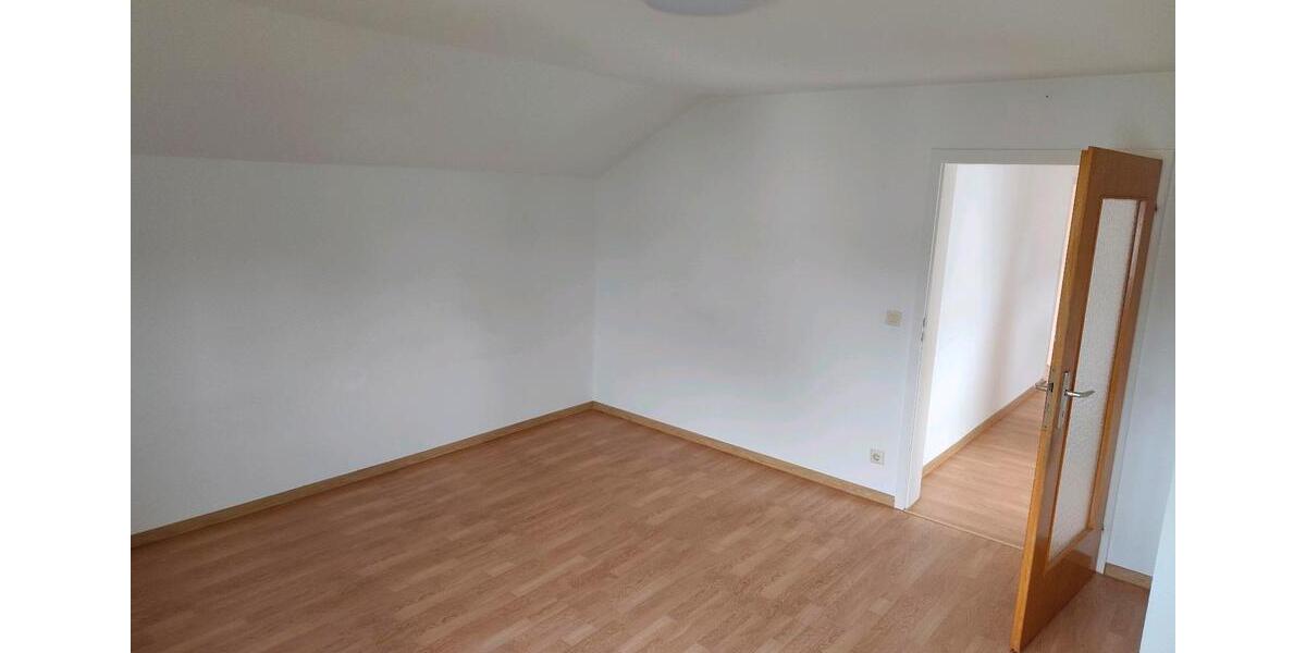Dachgeschoßwohnung Haigerloch - 3 Zimmer, 70 m&sup2;, 700&euro; | Angebot:26534628