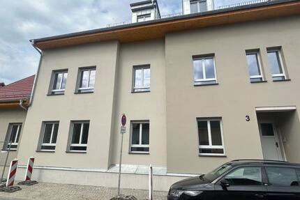 Wohnung Beelitz - 3 Zimmer, 80 m&sup2;, 1.150&euro; | Angebot:26384471