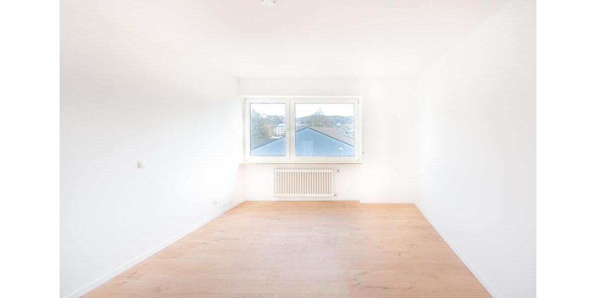 Wohnen auf Zeit Koblenz - 4 Zimmer, 120 m&sup2;, 1.800&euro; | Angebot:25254422