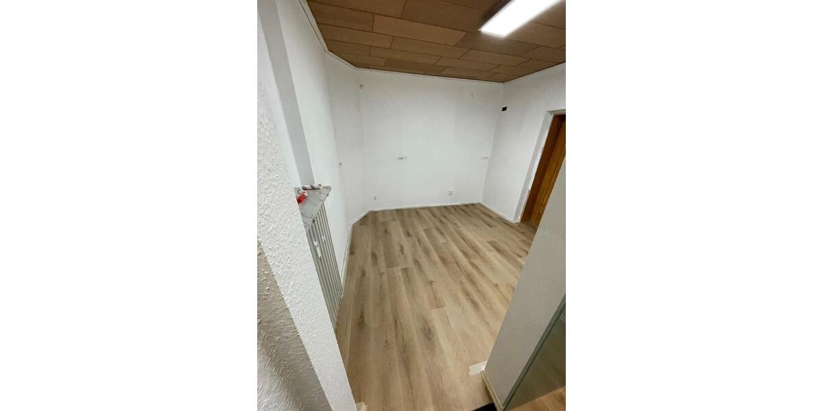 Erdgeschoßwohnung Warburg - 3 Zimmer, 95 m&sup2;, 600&euro; | Angebot:25988577