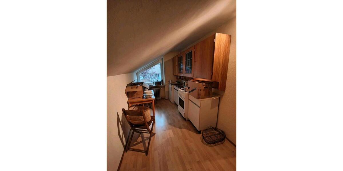 Dachgeschoßwohnung Kempten (Allgäu) Auf der Halde - 1 Zimmer, 37 m&sup2;, 320&euro; | Angebot:26286975