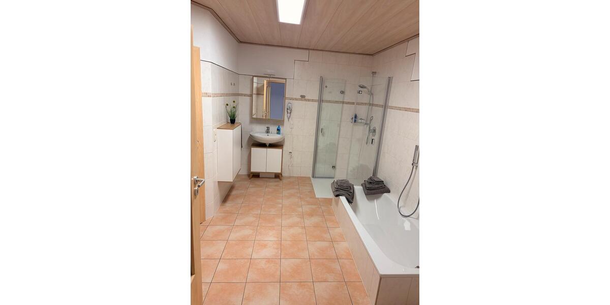 Erdgeschoßwohnung Korbach - 2 Zimmer, 60 m&sup2;, 750&euro; | Angebot:26019520