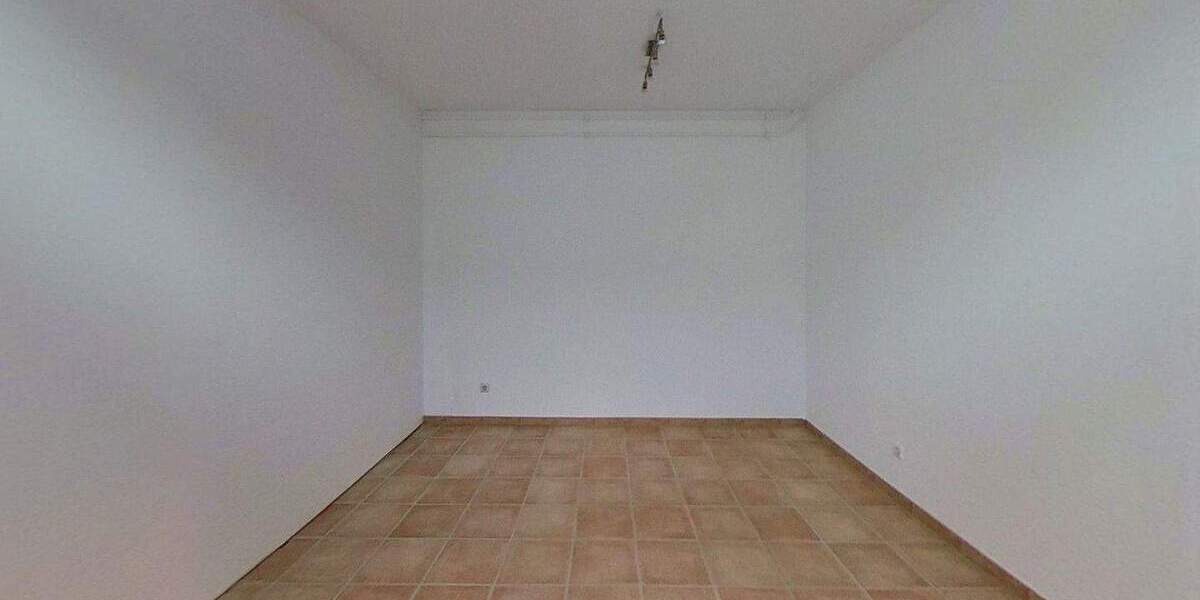 Etagenwohnung Donaueschingen - 7 Zimmer, 312 m&sup2;, 2.190&euro; | Angebot:25114620