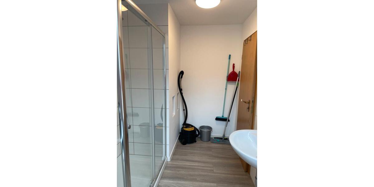 Wohnen auf Zeit Ludwigsburg Oßweil - 3 Zimmer, 15 m&sup2;, 600&euro; | Angebot:24875245