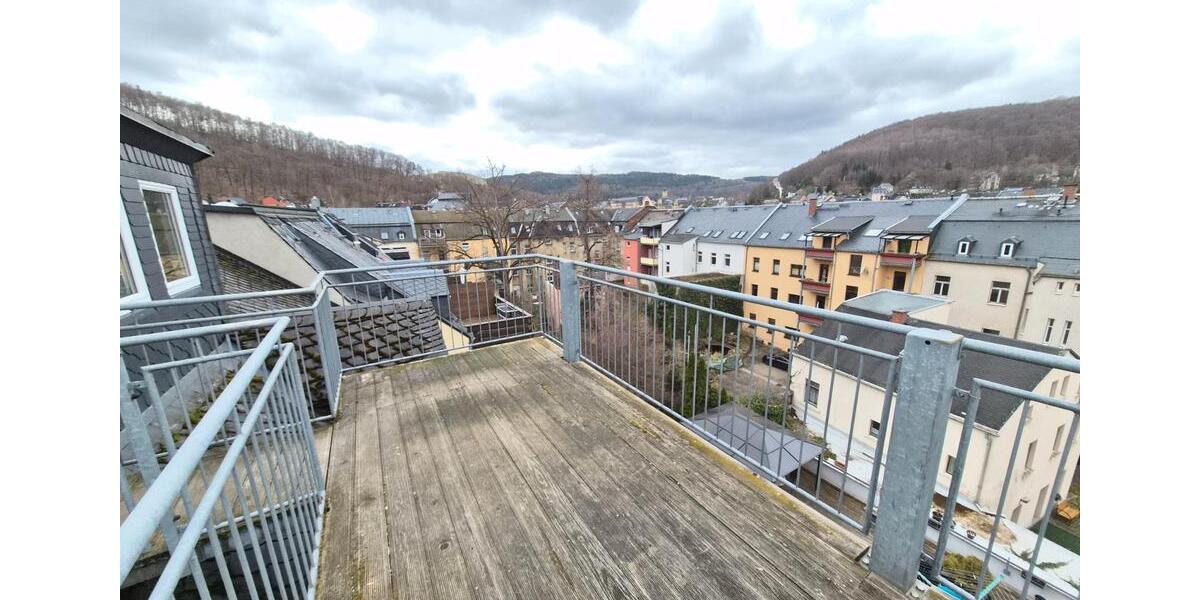 Dachgeschoßwohnung Aue-Bad Schlema Bad Schlema - 3 Zimmer, 67 m&sup2;, 370&euro; | Angebot:26023248