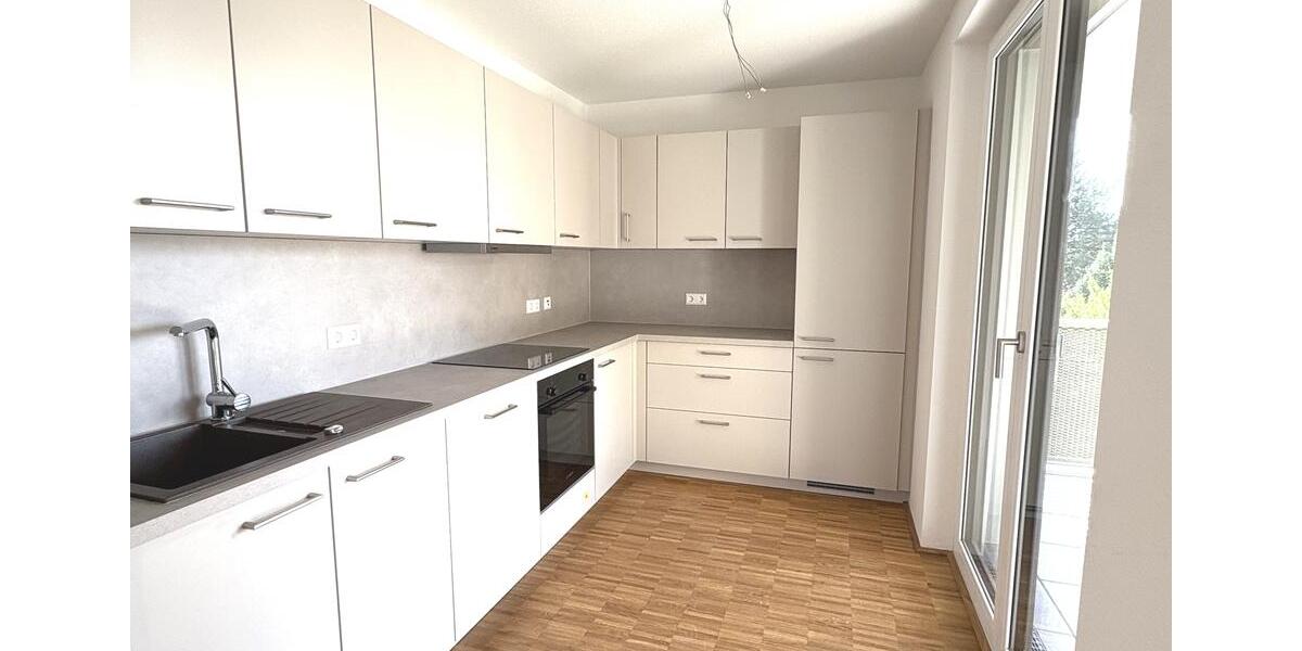 Erdgeschoßwohnung Leonberg - 4 Zimmer, 101 m&sup2;, 1.822&euro; | Angebot:23714099