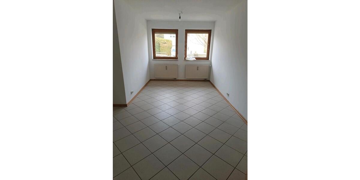 Erdgeschoßwohnung Kößlarn - 6 Zimmer, 161 m&sup2;, 950&euro; | Angebot:25420735