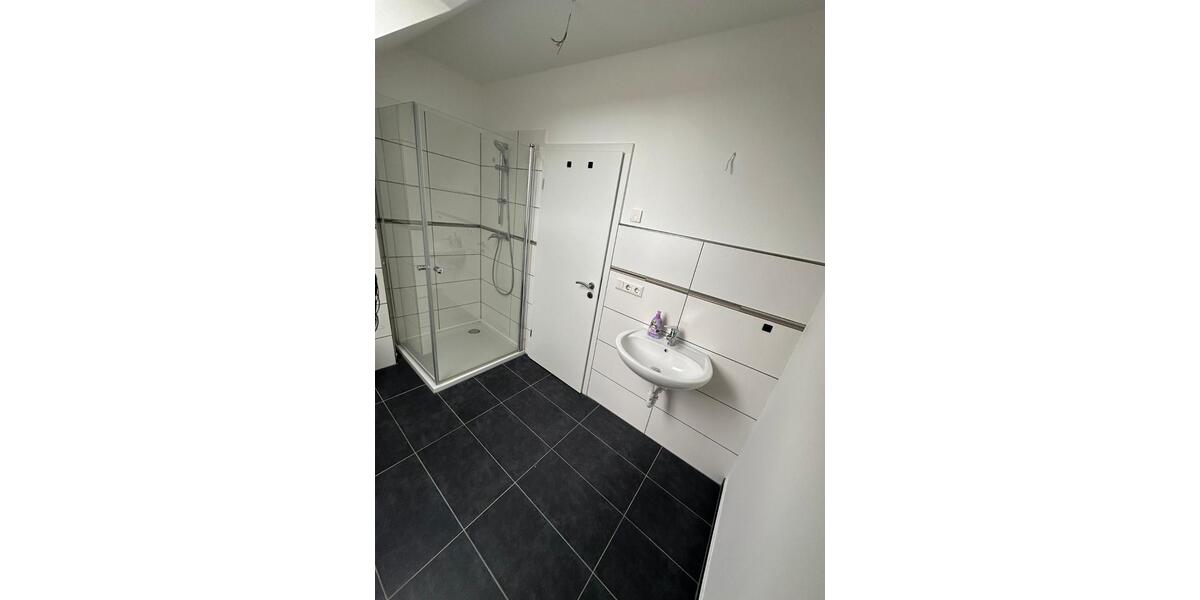 Dachgeschoßwohnung Magdeburg Großer Silberberg - 2 Zimmer, 60 m&sup2;, 700&euro; | Angebot:25551045