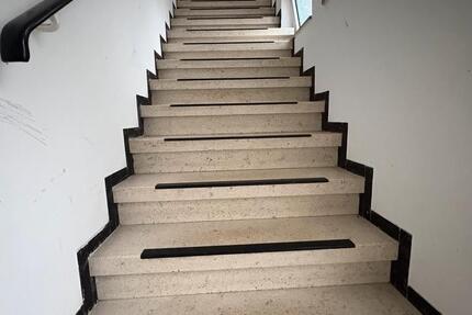 Wohnung Ehringshausen - 1 Zimmer, 70 m&sup2;, 750&euro; | Angebot:24572181