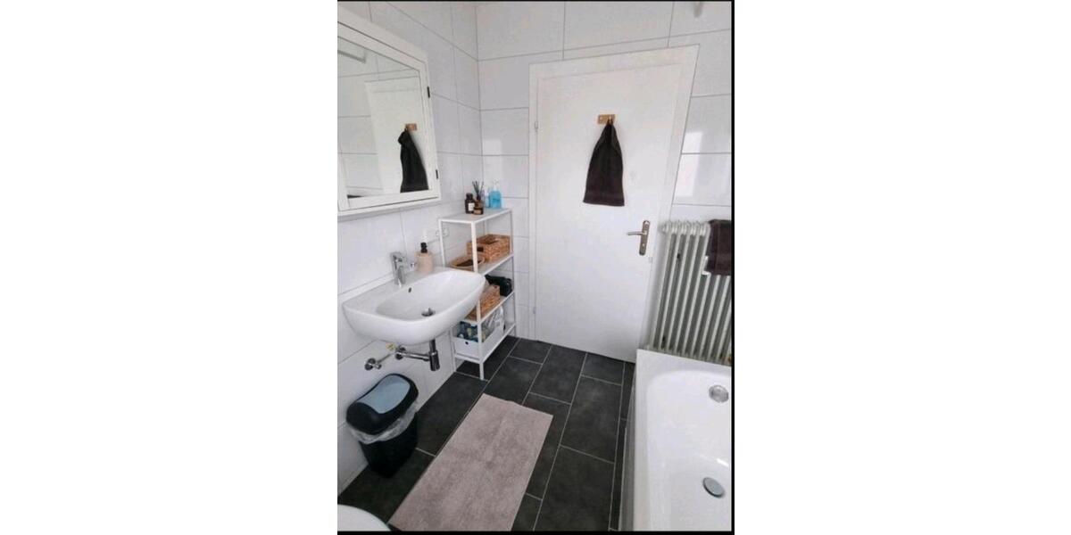 Etagenwohnung Gießen Anneröder Siedlung - 4 Zimmer, 105 m&sup2;, 1.300&euro; | Angebot:24840964