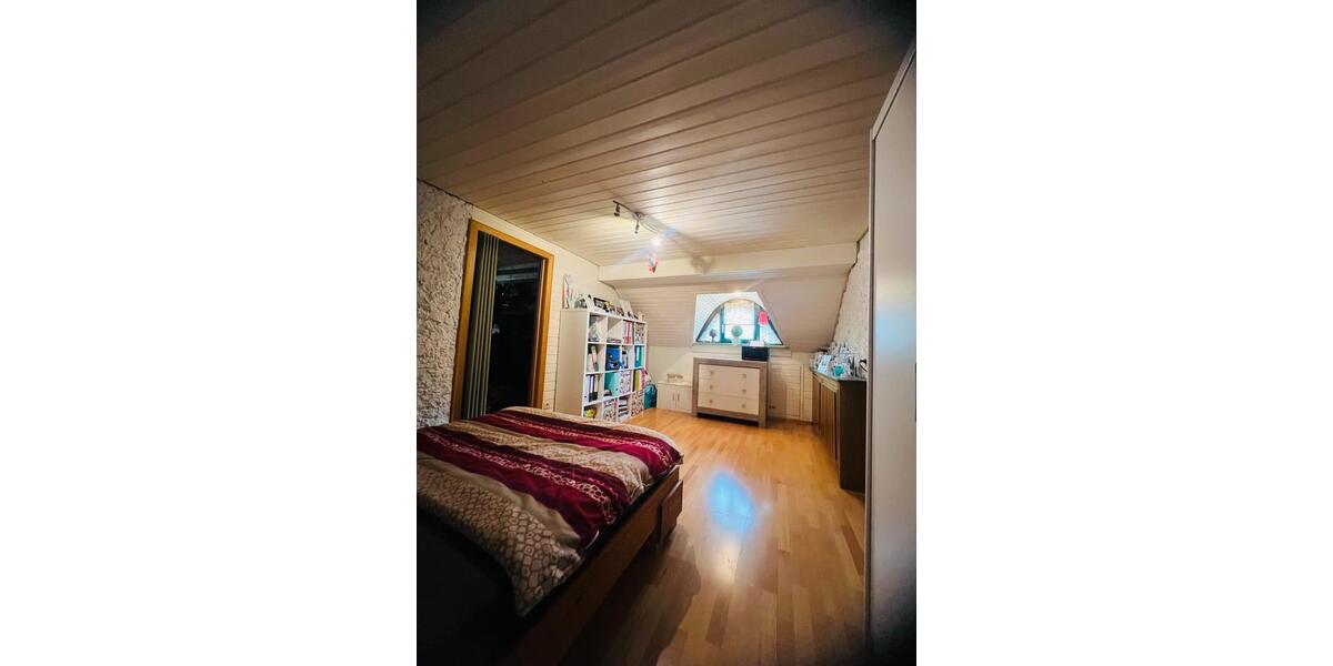 Einfamilienhaus Burghaun - 7 Zimmer, 160 m&sup2;, 1.500&euro; | Angebot:26280718