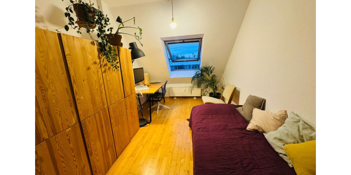 Dachgeschoßwohnung Berlin Pankow - 3 Zimmer, 58 m&sup2;, 1.700&euro; | Angebot:25898715