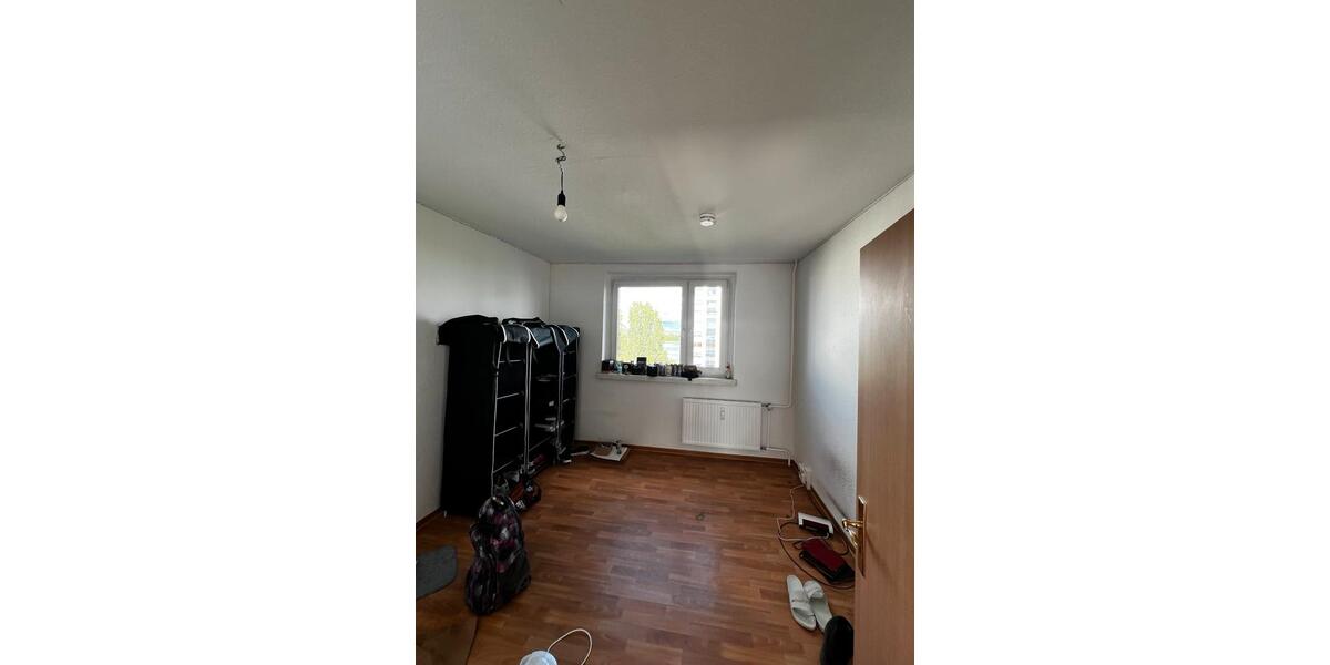 Dachgeschoßwohnung Magdeburg Großer Silberberg - 3 Zimmer, 61 m&sup2;, 552&euro; | Angebot:26583050