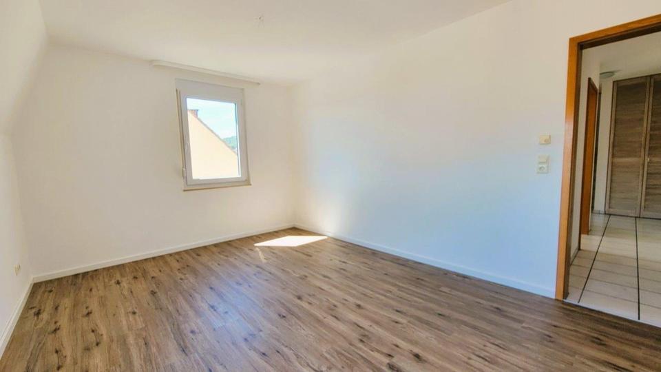 Maisonettenwohnung Waldshut-Tiengen Tiengen - 4 Zimmer, 100 m&sup2;, 1.200&euro; | Angebot:24813421