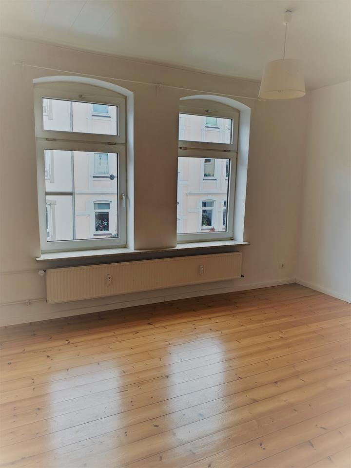 Perfekt für Studenten – 2,5 Zimmer Wohnung in Uninähe! WG geeignet
