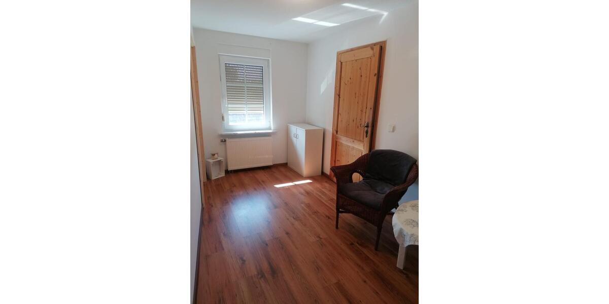 Etagenwohnung Kolkwitz - 3 Zimmer, 90 m&sup2;, 900&euro; | Angebot:24741000