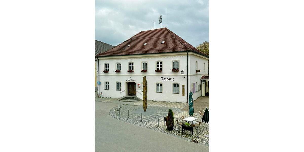 Etagenwohnung Marktl - 3 Zimmer, 100 m&sup2;, 1.150&euro; | Angebot:23954863