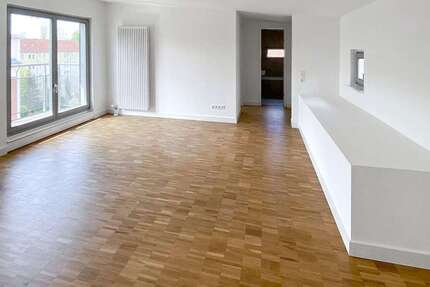 Wohnung zum Mieten in Leipzig 1.100 € 94.6 m² 4 zimmer