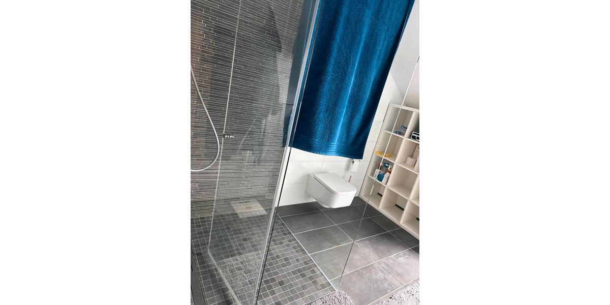 Dachgeschoßwohnung Wunstorf - 3.5 Zimmer, 120 m&sup2;, 1.308&euro; | Angebot:26035351