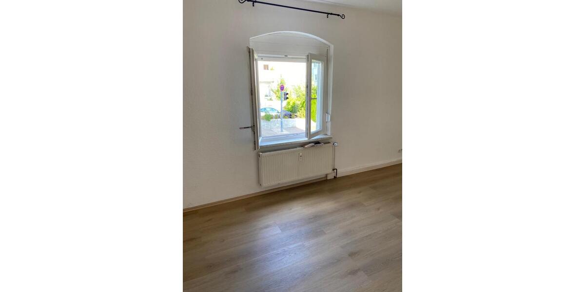 Erdgeschoßwohnung Stuttgart Vaihingen - 4 Zimmer, 85 m&sup2;, 1.400&euro; | Angebot:25378377