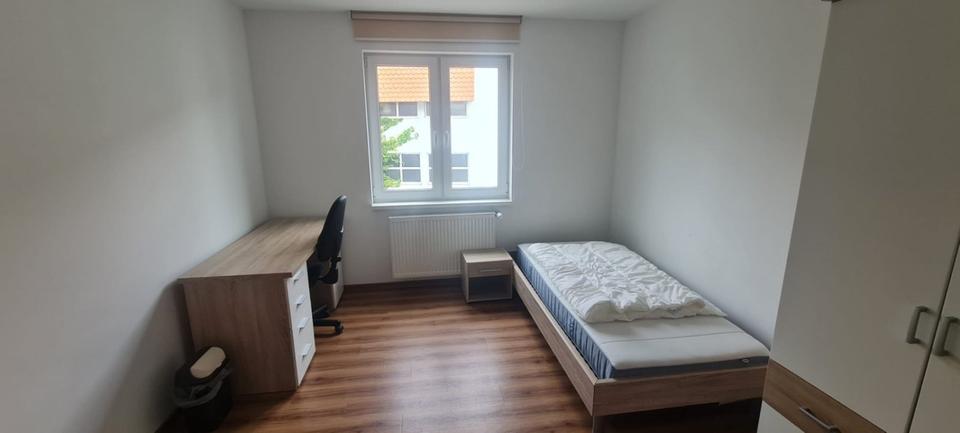 Wohnen auf Zeit Mosbach - 1 Zimmer, 15 m&sup2;, 300&euro; | Angebot:25843974
