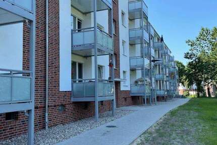 Wohnung Uetersen Klosterbezirk - 4 Zimmer, 81 m&sup2;, 749&euro; | Angebot:26694263