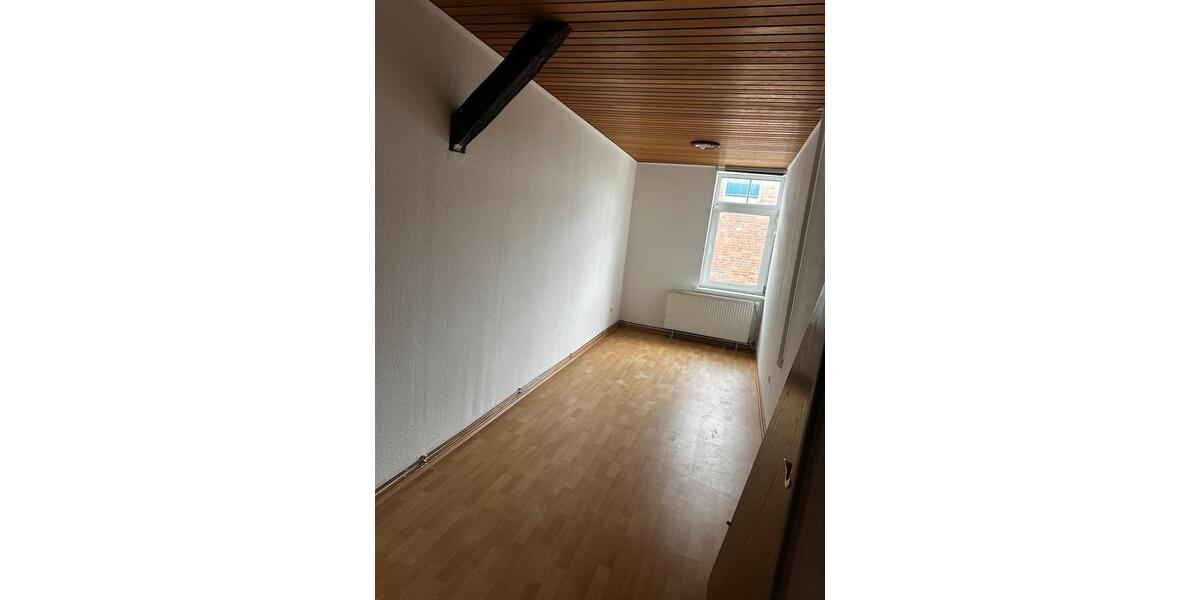 Dachgeschoßwohnung Obernkirchen - 4 Zimmer, 110 m&sup2;, 850&euro; | Angebot:24885929