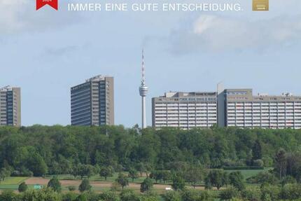 Stuttgart-Asemwald: Sanierte 4,5-Zimmer-Wohnung im 13. OG 4 zimmer