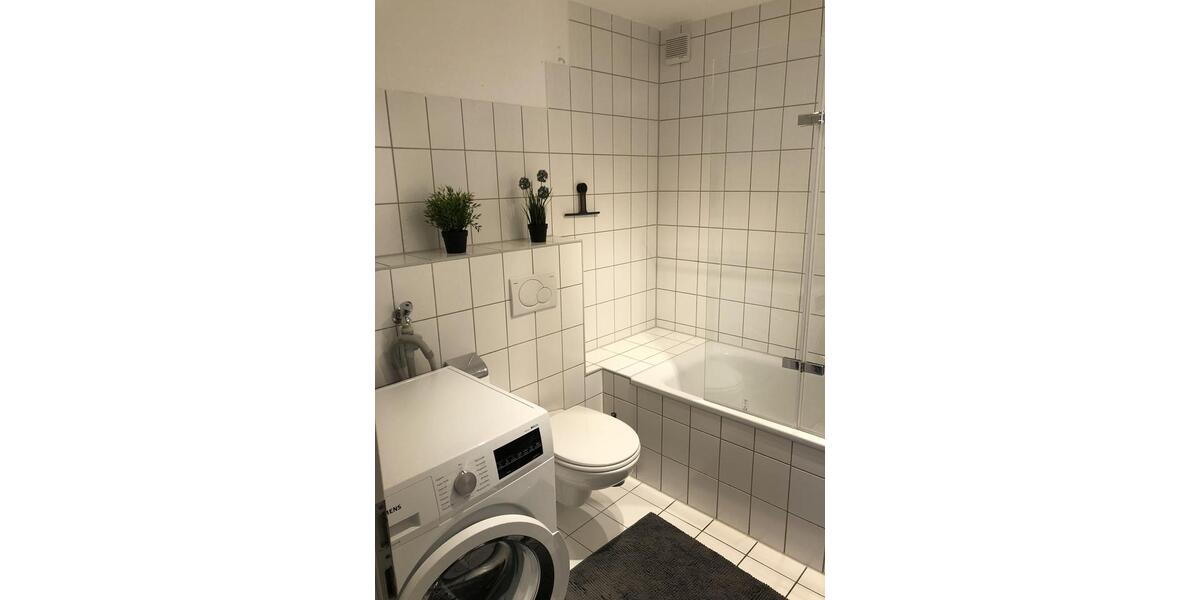 Etagenwohnung Ditzingen - 2 Zimmer, 63 m&sup2;, 1.000&euro; | Angebot:24784586
