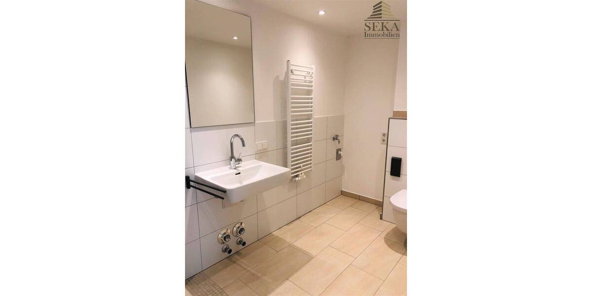 Etagenwohnung Deggendorf - 3 Zimmer, 78 m&sup2;, 930&euro; | Angebot:22997394