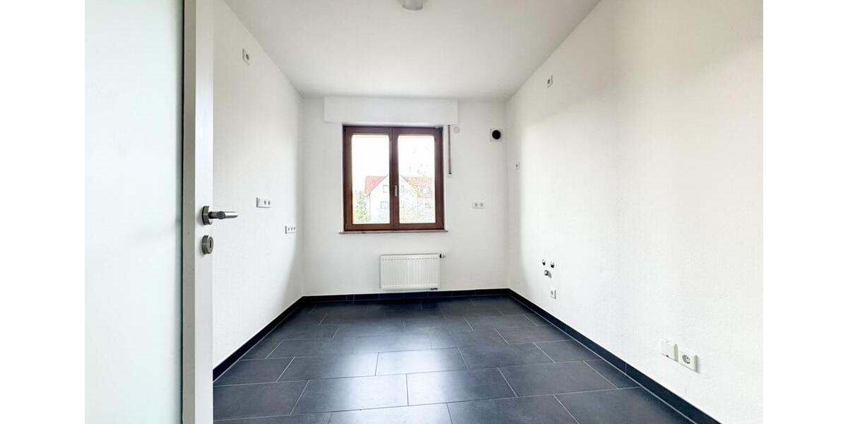 3-Zimmer-Wohnung plus separatem Esszimmer und 2 Balkonen in Oberstenfeld 4 zimmer