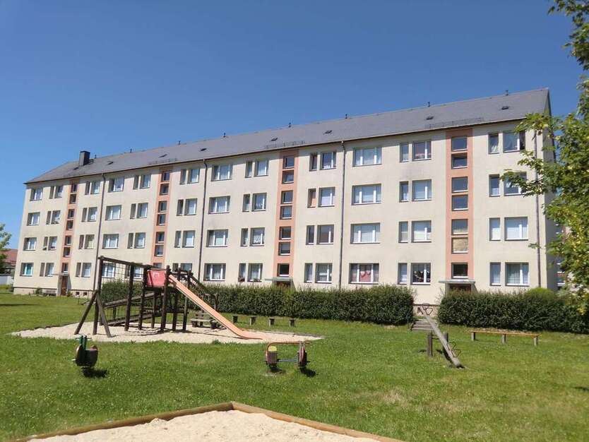 Wohnung zum Mieten in Zeulenroda-Triebes 327,60 € 46.8 m²