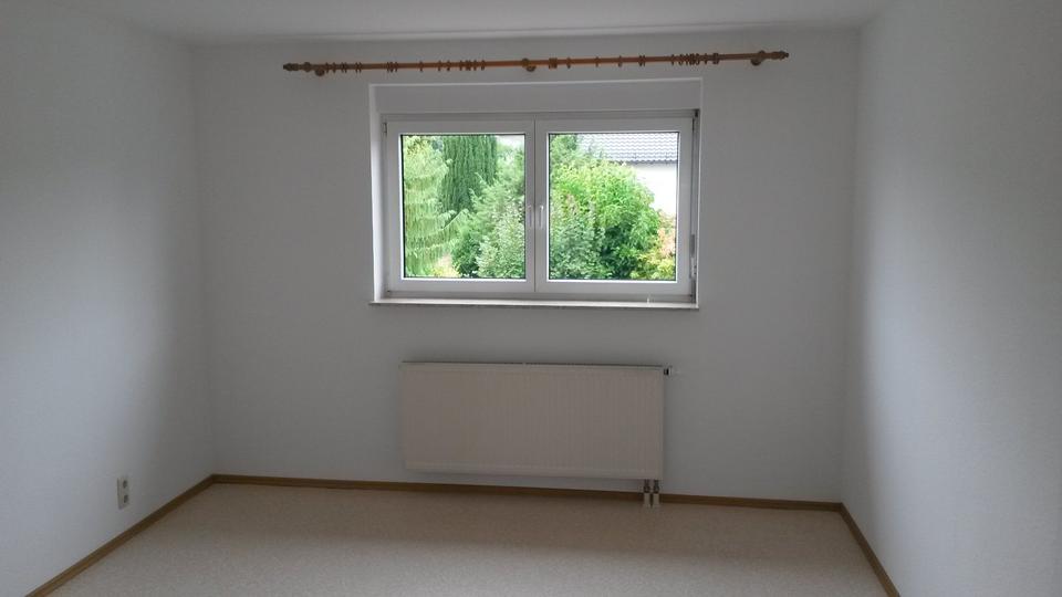 Dachgeschoßwohnung Gründau - 3 Zimmer, 98 m&sup2;, 800&euro; | Angebot:23593820