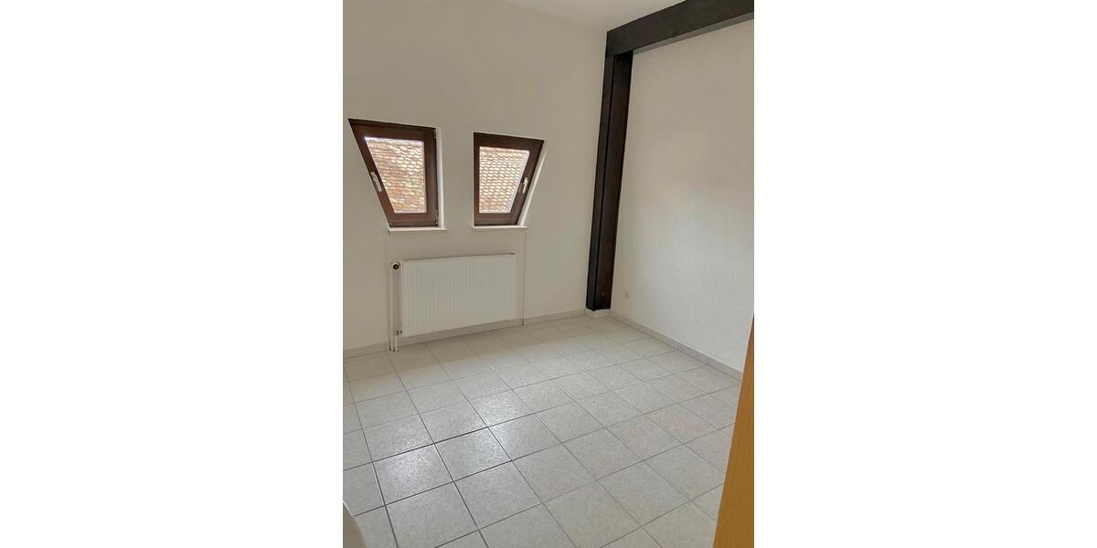 Etagenwohnung Nidda - 4 Zimmer, 109 m&sup2;, 1.270&euro; | Angebot:25899312
