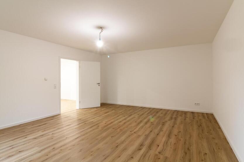 Renovierte 2-Zimmer Wohnung in ruhiger Lage von Pellingen 2 zimmer