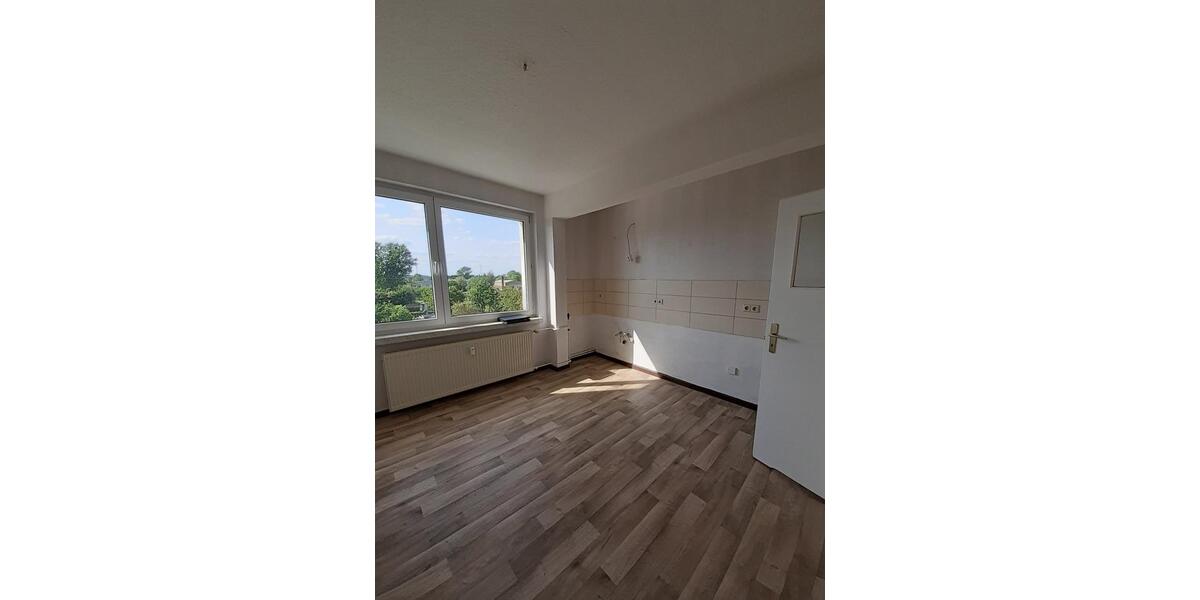 Etagenwohnung Prenzlau - 2 Zimmer, 54 m&sup2;, 353&euro; | Angebot:25887523