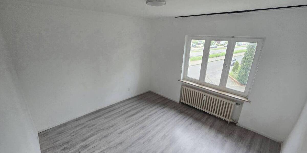 Etagenwohnung Korschenbroich - 3 Zimmer, 110 m&sup2;, 980&euro; | Angebot:25719256