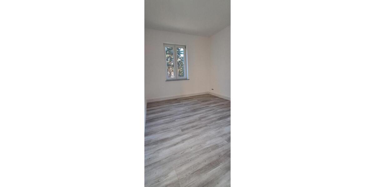 Etagenwohnung Bad Schmiedeberg - 3 Zimmer, 68 m&sup2;, 374&euro; | Angebot:26056313
