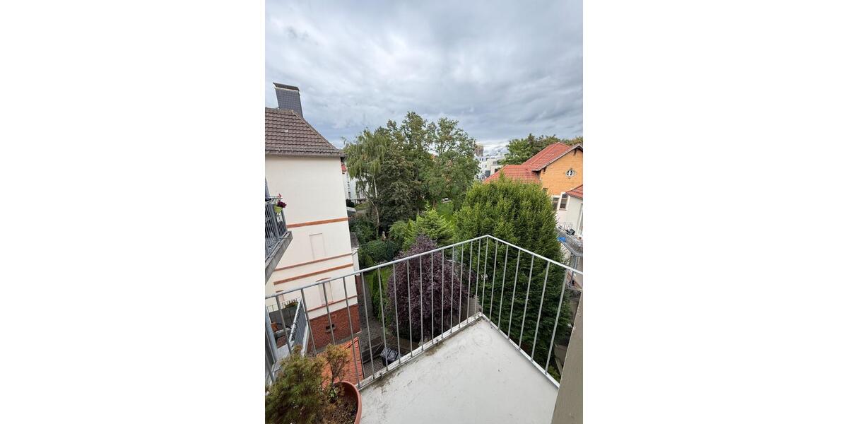 Etagenwohnung Kassel Vorderer Westen - 3 Zimmer, 142 m&sup2;, 2.000&euro; | Angebot:24570834