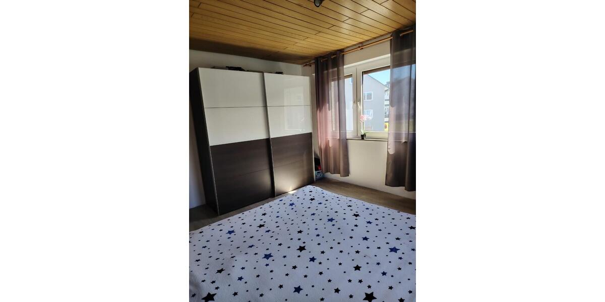 Etagenwohnung Sontra - 3 Zimmer, 80 m&sup2;, 500&euro; | Angebot:26689715