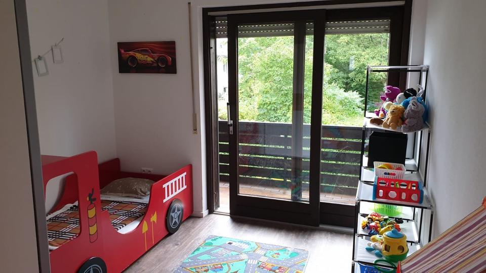 Reihenhaus Burghausen - 5 Zimmer, 124 m&sup2;, 1.800&euro; | Angebot:25831962