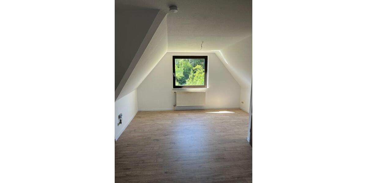 Dachgeschoßwohnung Bad Berleburg - 3 Zimmer, 79 m&sup2;, 520&euro; | Angebot:24710818