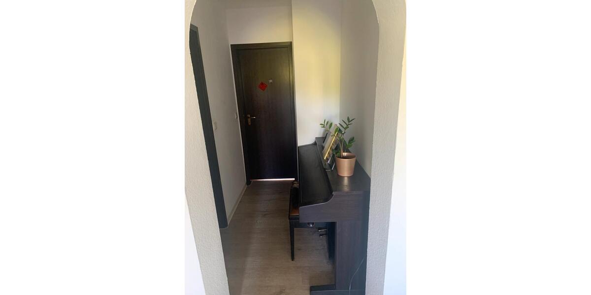 Wohnen auf Zeit Höchberg - 11.5 Zimmer, 89 m&sup2;, 350&euro; | Angebot:26399907