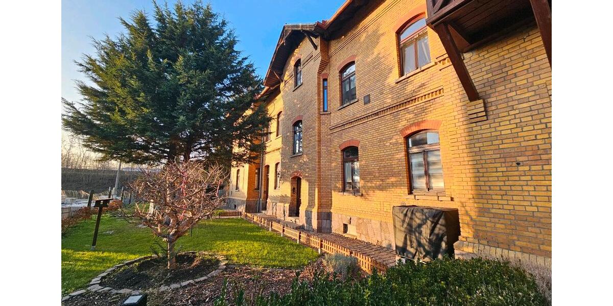 Dachgeschoßwohnung Crimmitschau - 2 Zimmer, 53 m&sup2;, 505&euro; | Angebot:25407280