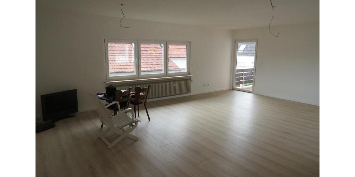 Etagenwohnung Hasselroth - 3 Zimmer, 95 m&sup2;, 890&euro; | Angebot:26577776