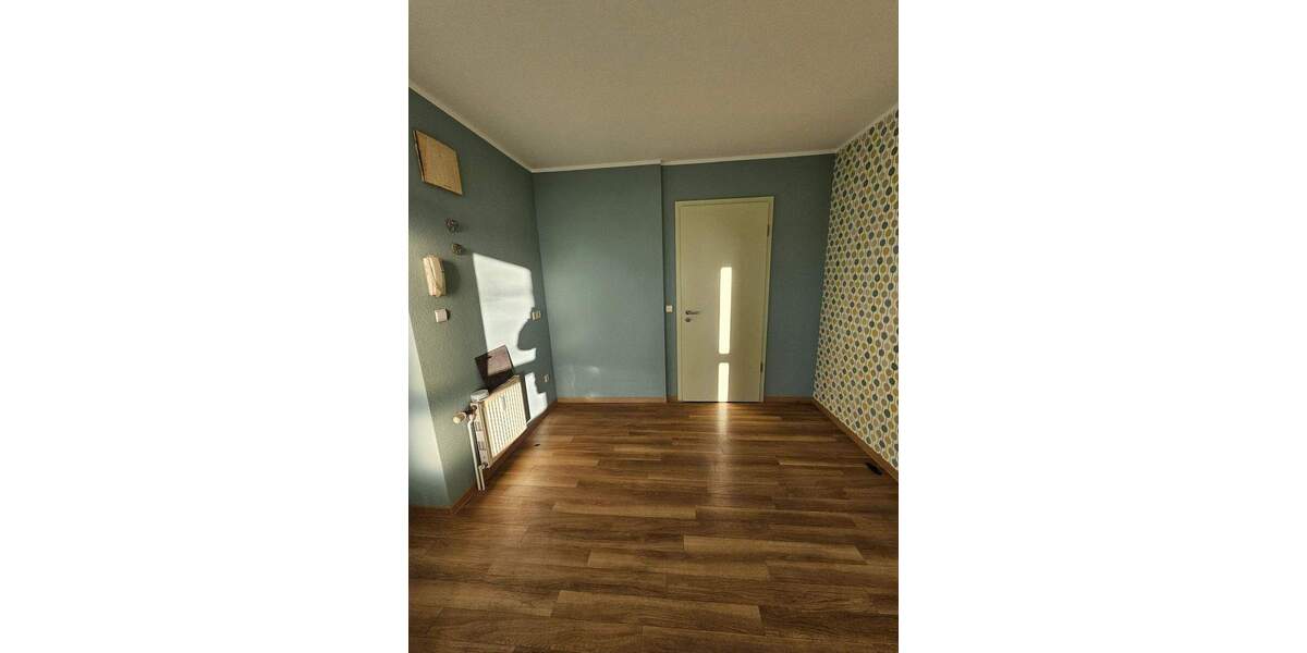 Etagenwohnung Güstrow Schweriner Vorstadt - 4 Zimmer, 74 m&sup2;, 666&euro; | Angebot:24635988
