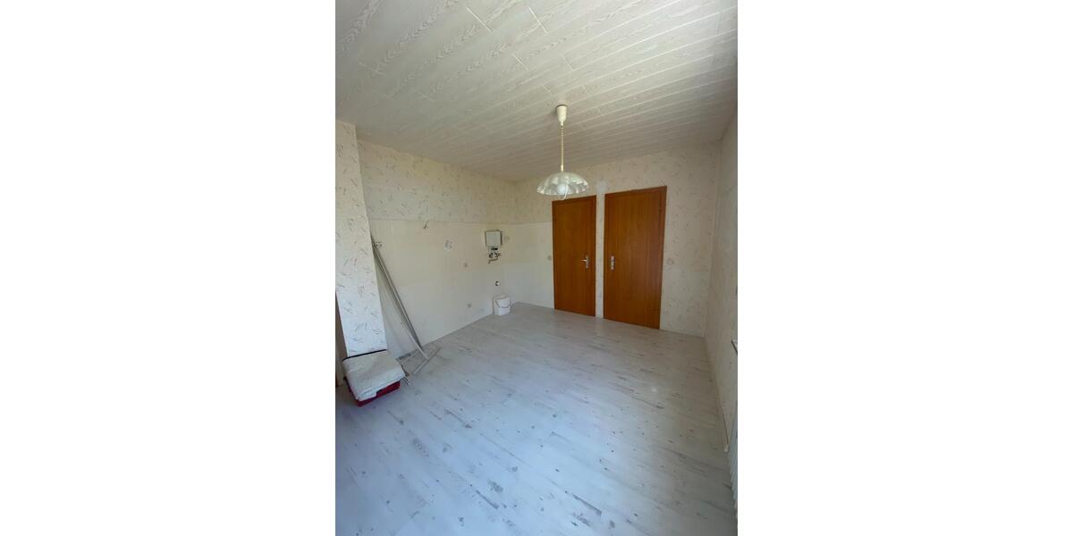 Etagenwohnung Netphen - 4 Zimmer, 86 m&sup2;, 550&euro; | Angebot:26395051