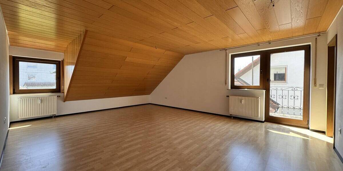 Etagenwohnung Crailsheim - 4 Zimmer, 93 m&sup2;, 850&euro; | Angebot:26694543
